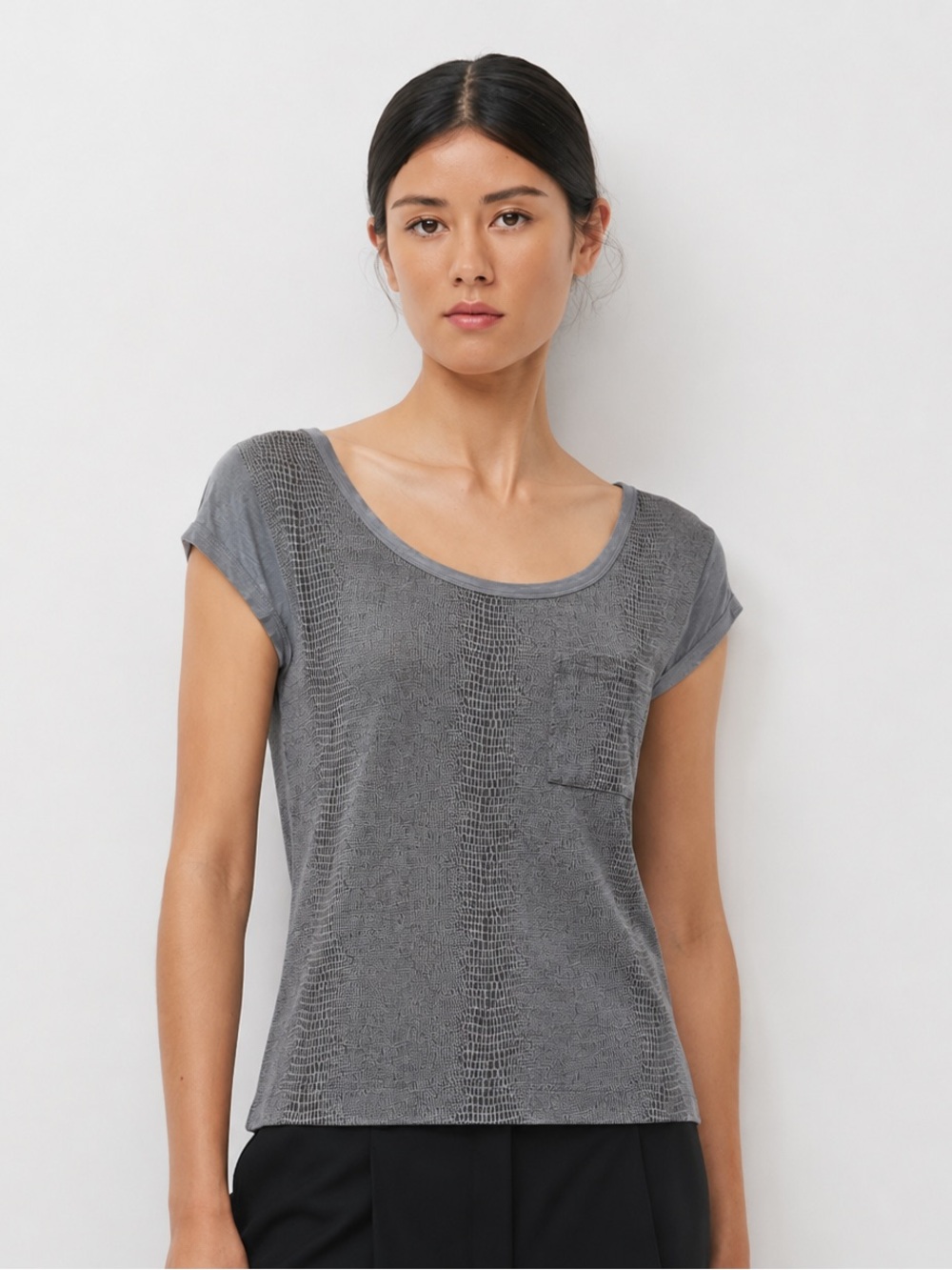 Calvin Klein Snake Print Gray Tee Shirt Size Small NWOT | Chic Minimalist Top